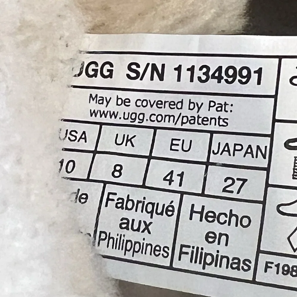 UGG classic ankle